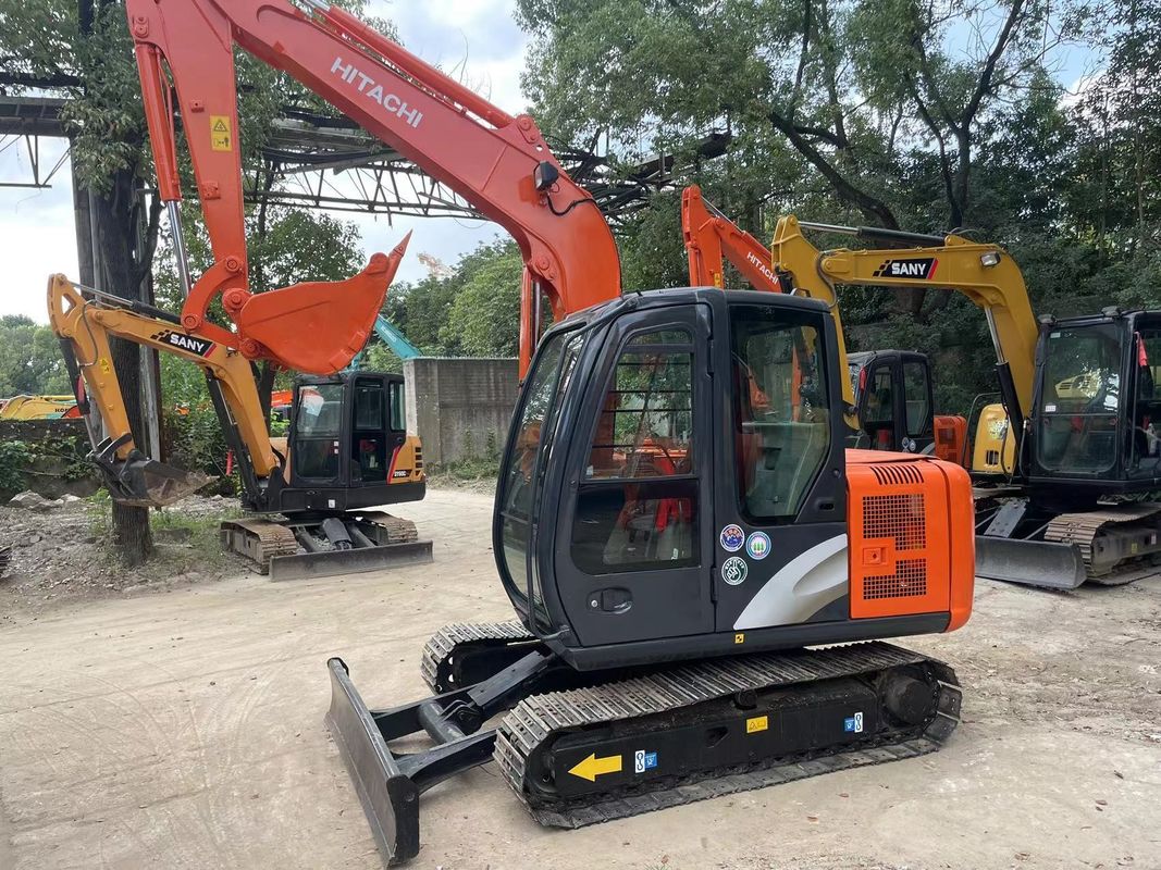 Satmak Yüksek kaliteli kullanılmış Hitachi ZX60 Mini ekskavatörü kullanılmış Japonya Hitachi ekskavatörü satıImak için ZX60
