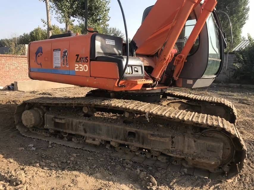 Hitachi Sıcak Satış İkinci el Japonya Kaynağı HITACHI ZX260 Crawler Kazı makinesi Ucuz Fiyat Kullanılmış Zincir Kazı makinesi