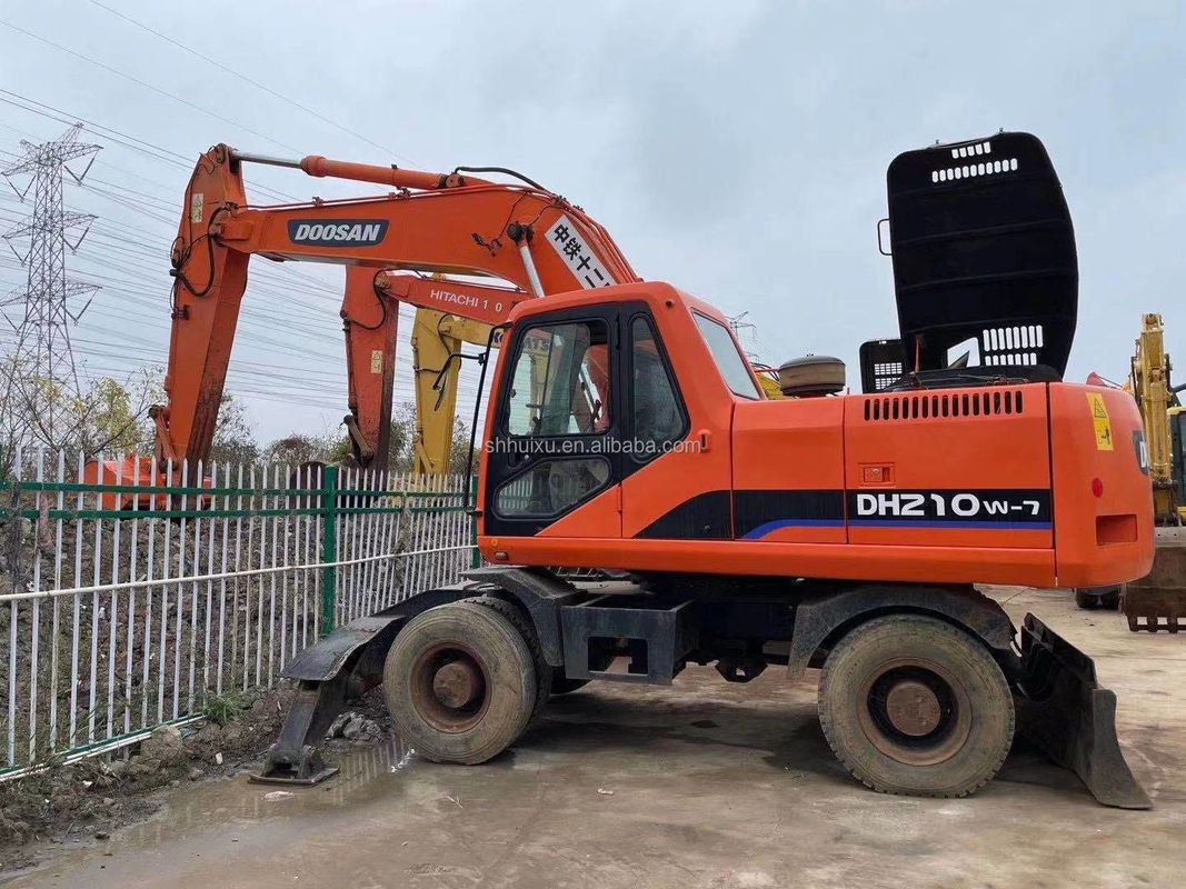 İkinci el Kalite DOOSAN 210W düşük fiyatlı kazıcı satılıyor/İsmarlanmış hidrolik sürünen Doosan 210W kazıcı kazıcı