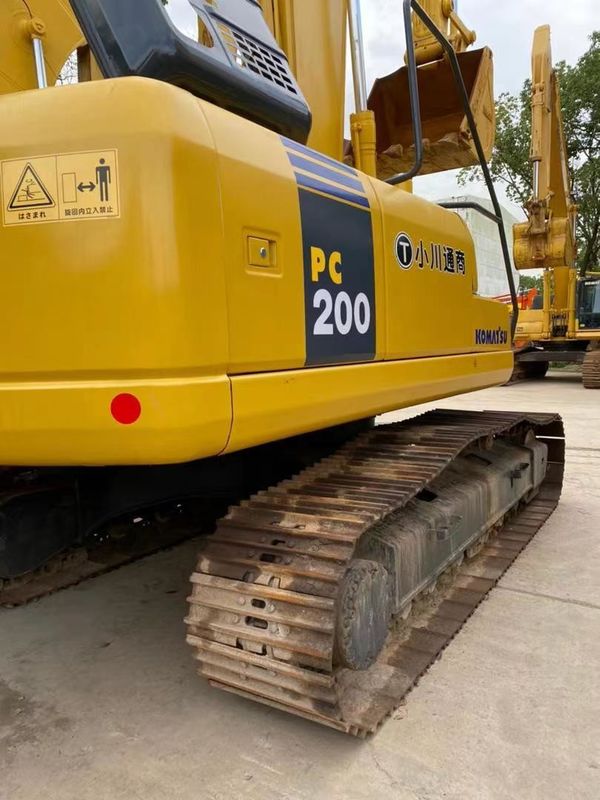 Kullanılmış komatsu pc200-7 pc200-7 sürünen ekskavatör 20 tonluk ekskavatör stokta satılıyor
