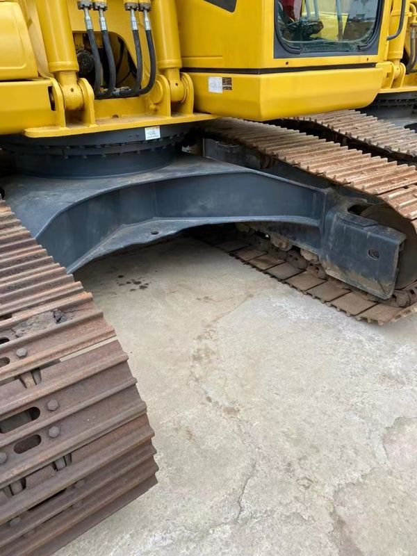 Kullanılmış komatsu pc200-7 pc200-7 sürünen ekskavatör 20 tonluk ekskavatör stokta satılıyor