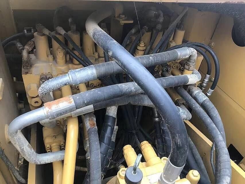 Satılık CAT323 kullanılmış kazık makinesi iyi durumda,iyi fiyat kullanılmış kazık makinesi