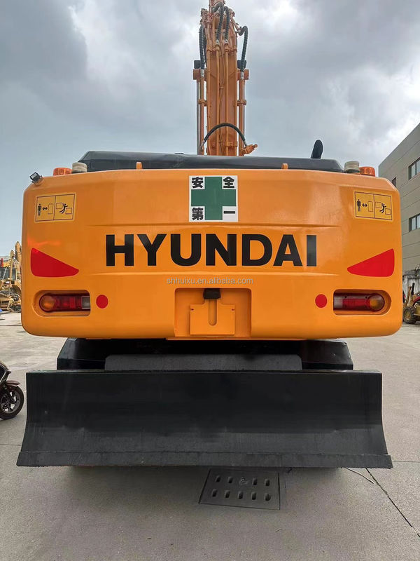 İkinci el kaliteli tekerlekli kazıcı HYUNDAI210W 21T Satılık kullanılmış kazıcı kazma makinesi