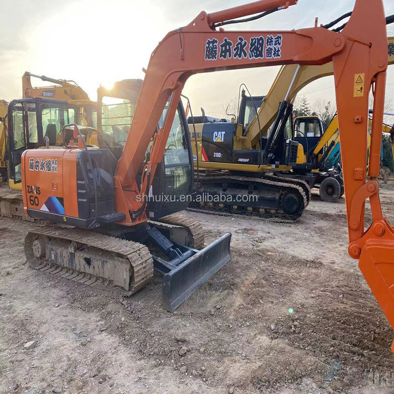 Hitachi stokta kullanılmış hitachi mini kazıcı zx60 japan 2019 yılı/İkinci el Küçük Crawler kazıcı iyi durumda HITACHI 60