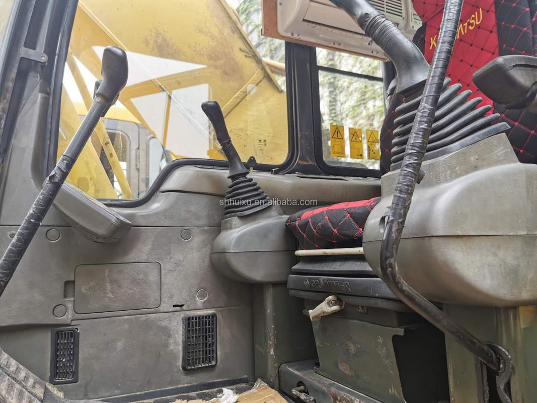Komatsu Sıcak satış kullanılmış Komatsu PC230 sürünen kazıcı ikinci el kazma makinesi satılıyor Komatsu kazıcı