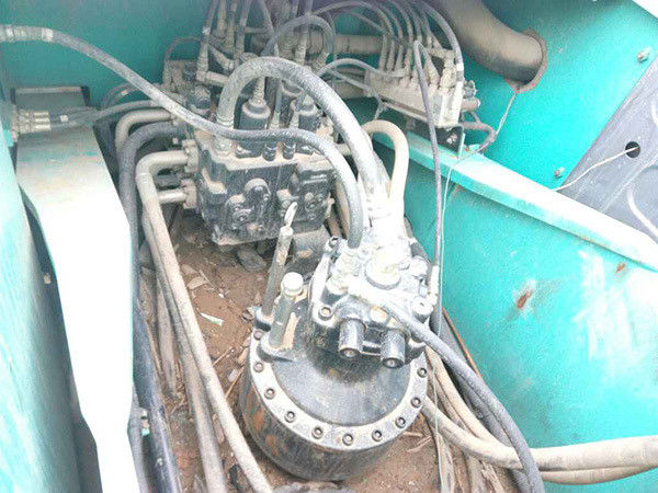 Kullanılmış Hidrolik Çarpıcı Ekskavator Kobelco260 / Kullanılmış Japonya Orijinal İkinci El Ekskavator Kobelco260 orijinal Japonya