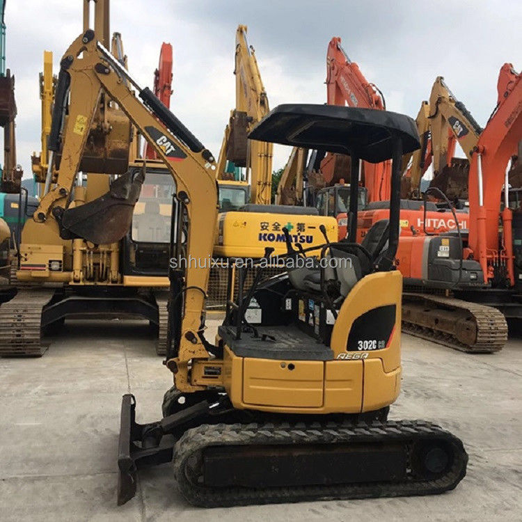 Kaliteli ikinci el küçük sürünen kazıcı CAT302 Kullanılmış hidrolik mini kazıcı tırtıl makinesi Caterpillar stokta