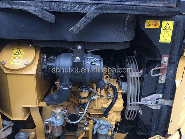 Kaliteli ikinci el küçük sürünen kazıcı CAT302 Kullanılmış hidrolik mini kazıcı tırtıl makinesi Caterpillar stokta