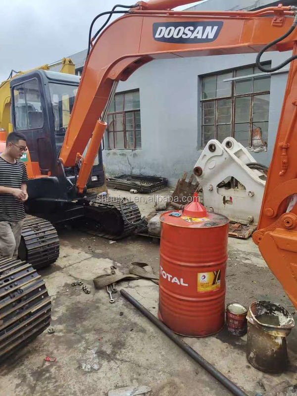 Doosan sıcak satış Mini ekskavatör kullanılmış doosan ex55 İkinci el hidrolik sürünen ekskavatör DOOSAN DH55 Kore kökeni