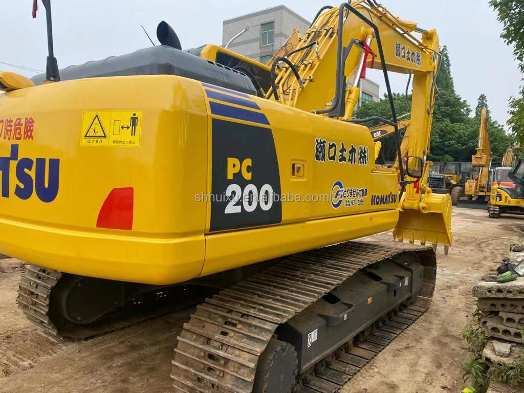 Komatsu İkinci el hidrolik sürünen kazma makinesi iyi kalite kullanılmış kazma makinesi Japonya kökenli kullanılmış komatsu pc200-8 kazma makinesi Komatsu kazma makinesi