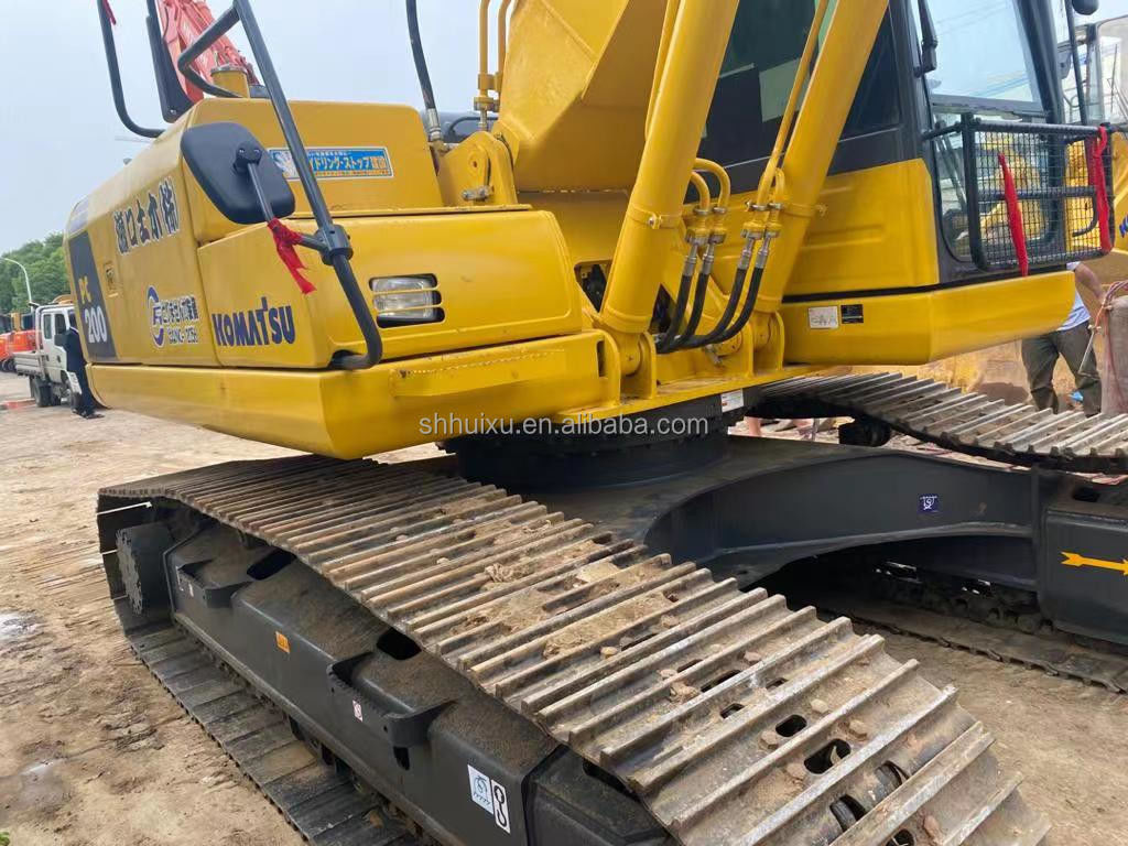 Komatsu İkinci el hidrolik sürünen kazma makinesi iyi kalite kullanılmış kazma makinesi Japonya kökenli kullanılmış komatsu pc200-8 kazma makinesi Komatsu kazma makinesi