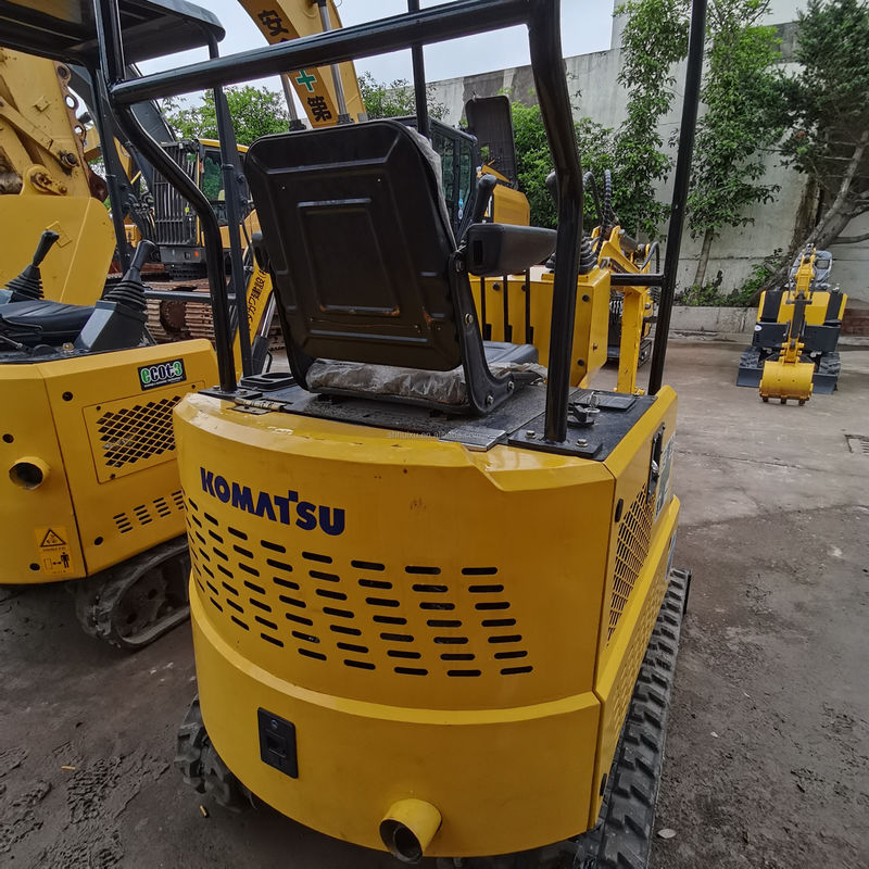 Komatsu KOMATSU PC15 ikinci el hidrolik sürünen kazıcı Japonya kökeni Ucuz fiyat Kullanılmış mini kazıcı Güzel kalite Komatsu kazıcı
