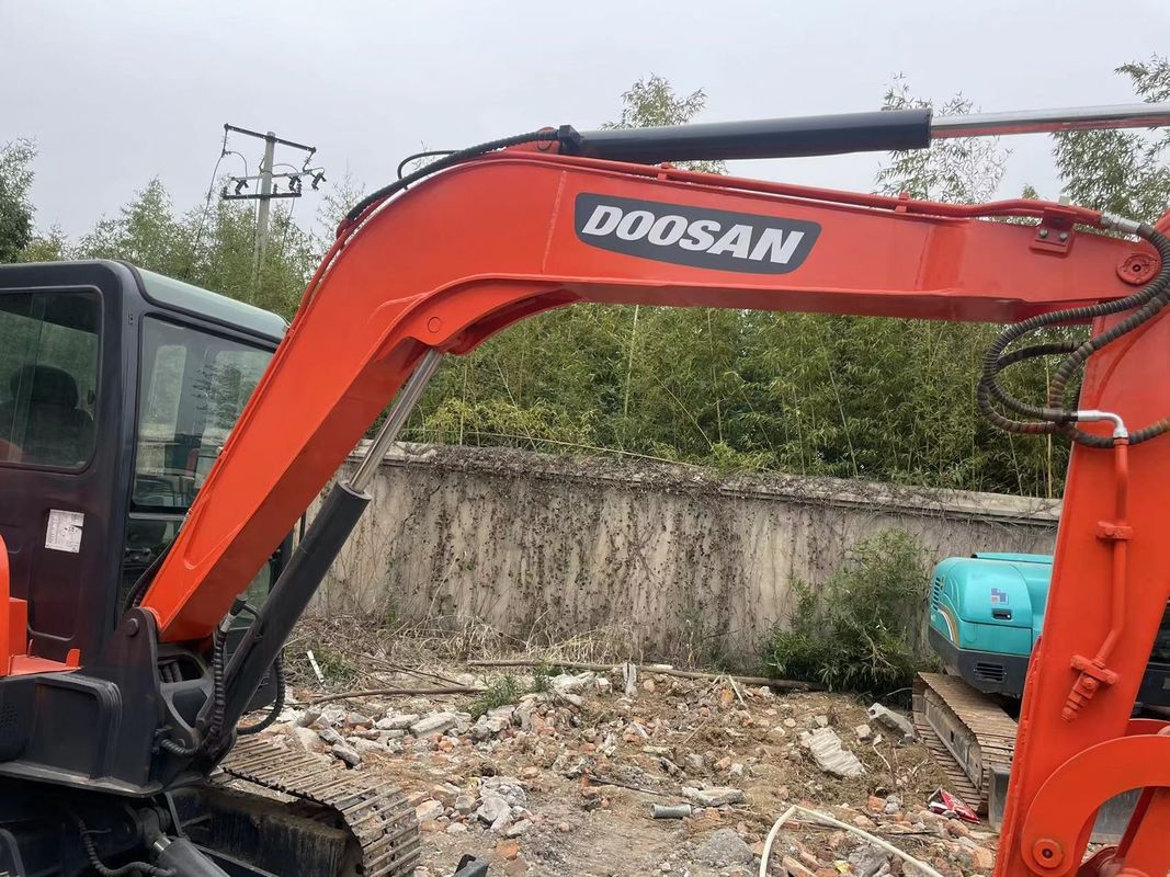 Mini sürünen hidrolik kazıcı Doosan 55 küçük kazıcı kullanılmış makineler ikinci el kompakt kazıcı mini kazıcı fiyatı