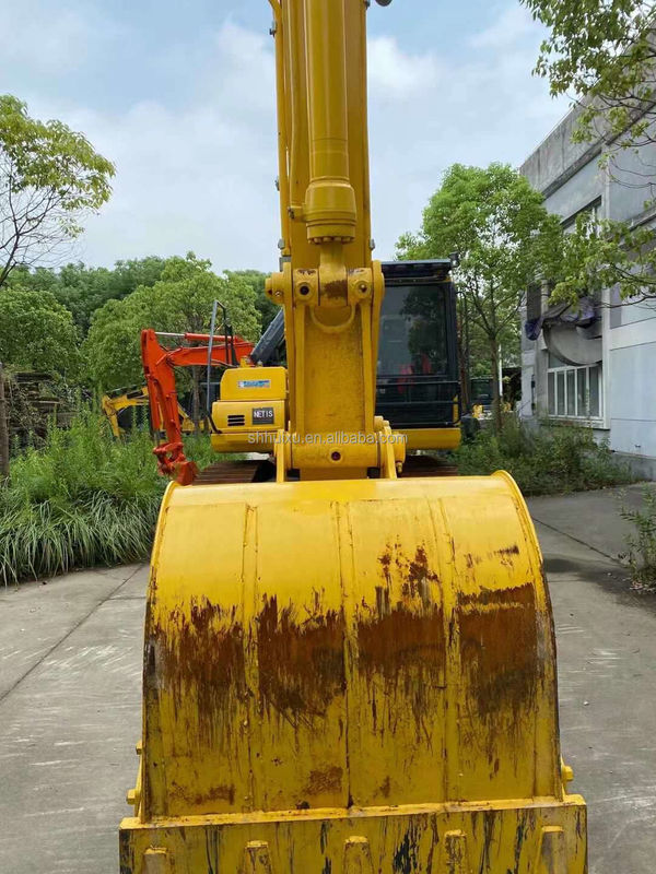 Komatsu İkinci el Hidrolik Japonya kökenli Komatsu PC200-8 sürünen kazma makinesi İyi kaliteli kullanılmış kazma makinesi Komatsu kazma makinesi