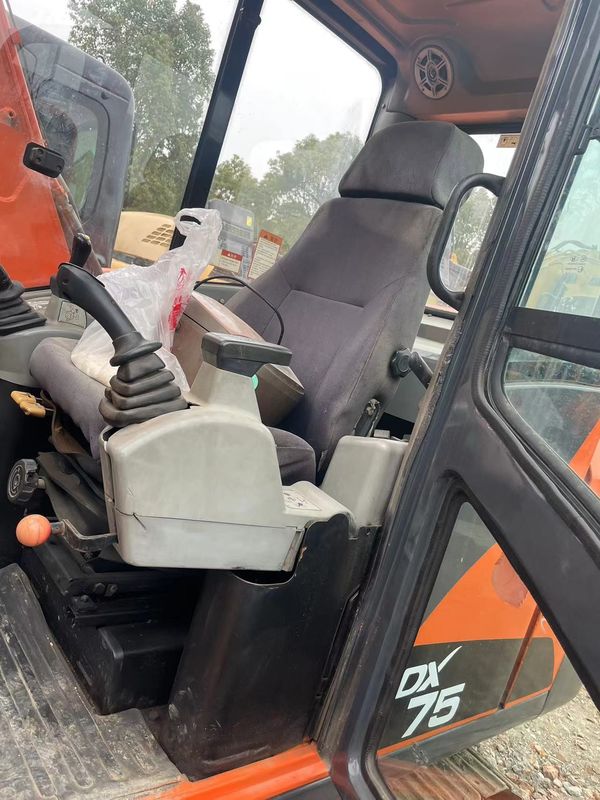 Kullanılmış mini kazıcı Doosan DX75 küçük kazıcı kullanılmış makineler 6 ton el toprak kazıcı küçük kazıcı