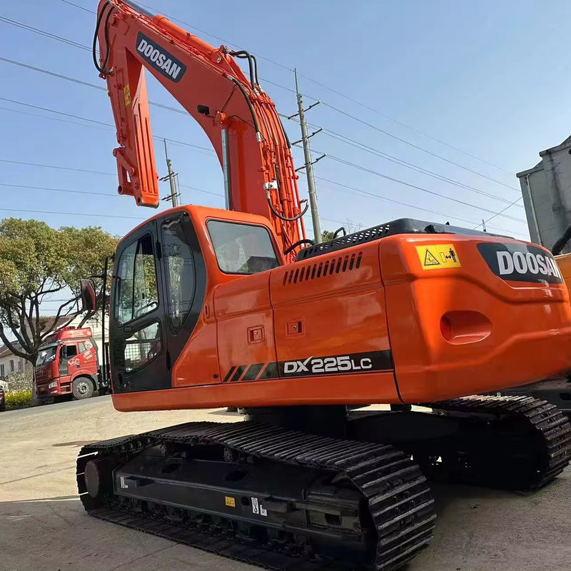 Asıl boya ve durum İkinci el kazıcılar Doosan DX225LC Satılık