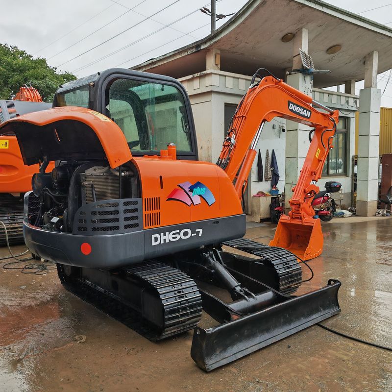 kullanılmış doosan dh60/ ikinci el doosan excavator kullanılmış doosan dh60 satışta