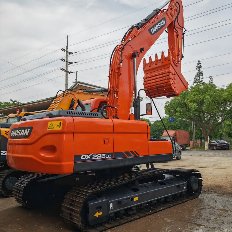 25 tonluk sürünen kullanılmış kazık makinesi doosan dx225 satışta ikinci el sürünen kazık makinesi doosan 225 satışta