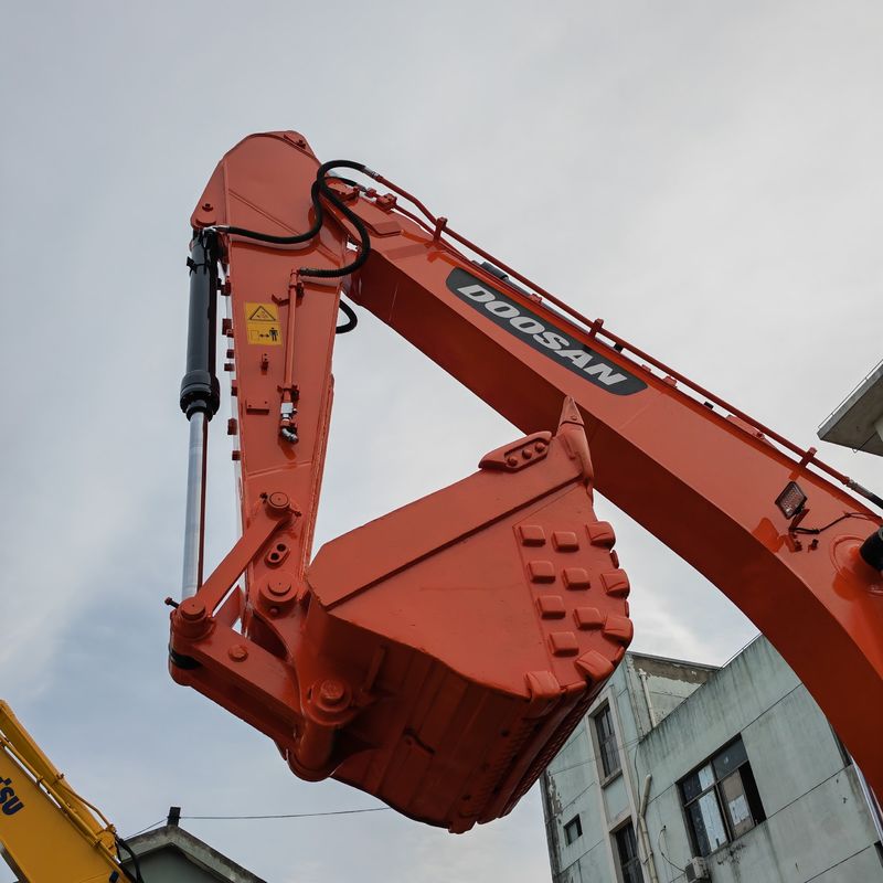 25 tonluk sürünen kullanılmış kazık makinesi doosan dx225 satışta ikinci el sürünen kazık makinesi doosan 225 satışta