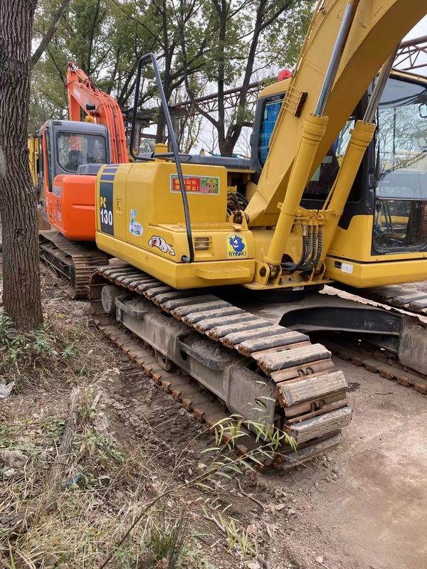 Orijinal Komatsu pc130 kullanılmış sürünen kazıcı ikinci el komatsu pc130 pc130-6 pc130-7 Japonya'da