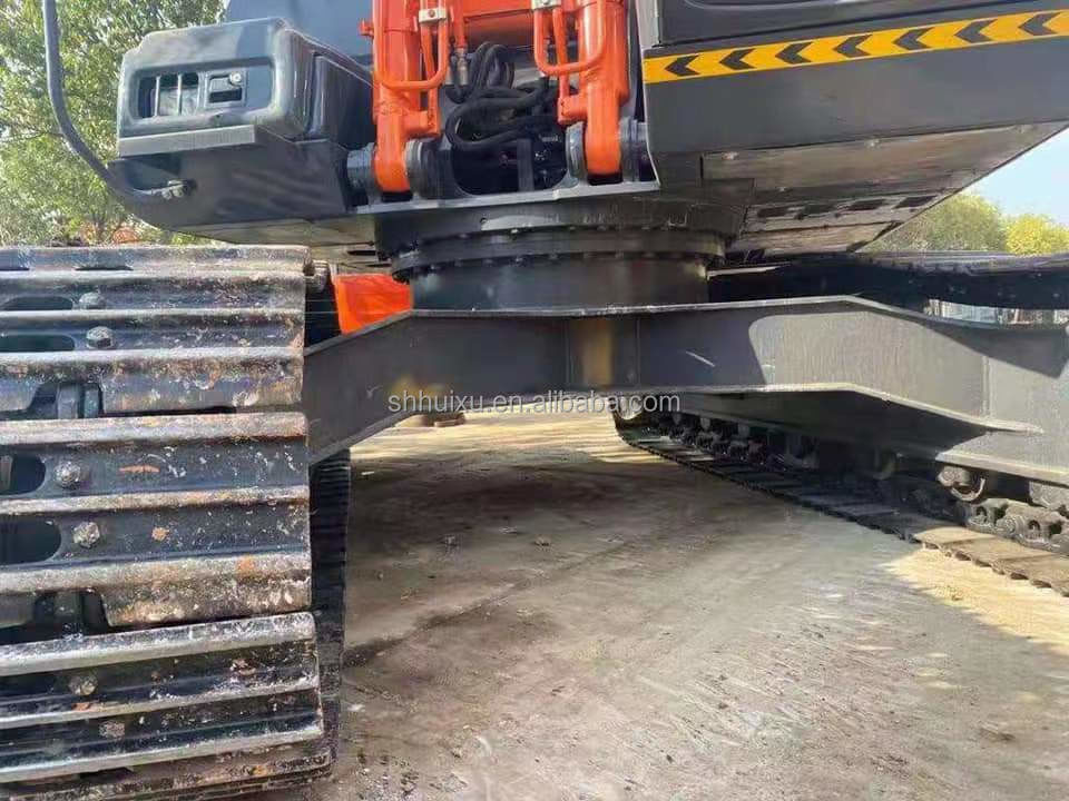 Hitachi stokta İyi durumda Hitachi ZX200-5 ikinci el Hidrolik sürünen kazıcı/kullanılmış kazma makinesi Hitachi ZX200-5 Ucuz fiyat