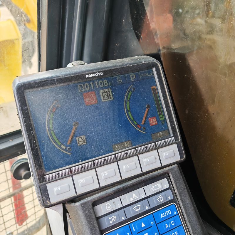 İkinci el Japonya kazık makinesi komatsu pc200 eski kazık makinesi komatsu pc200 original
