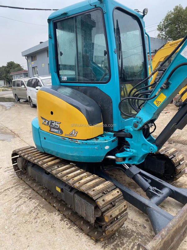 Kullanılmış mini kazıcı Kubota35 Japonya kökenli ucuz fiyat/İkinci el hidrolik sürünen kazıcı Kubota35 Yüksek kalite