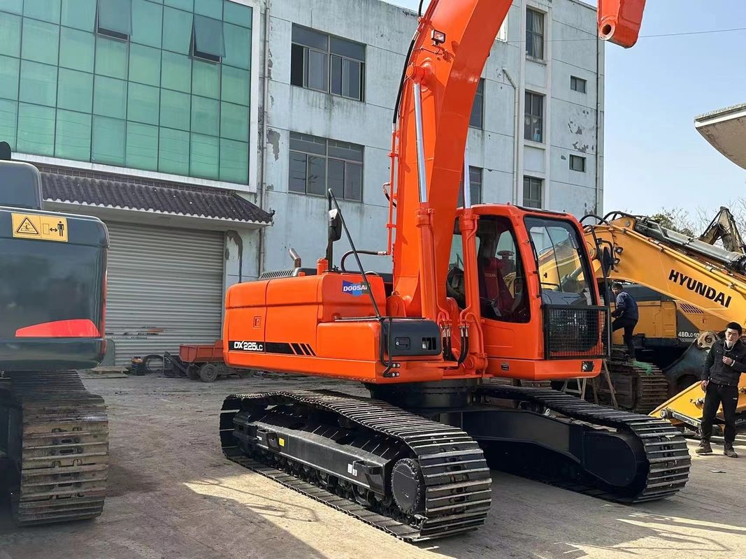 25 ton orijinal renk kullanılmış sürünen büyük kazıcı Doosan Dh225-9 ikinci el kazıcı