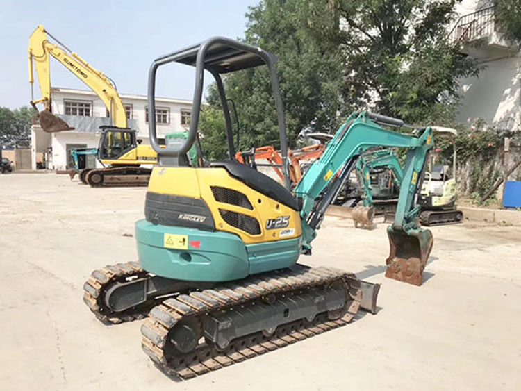 Sürünen kazıcı Kullanılmış KUBOTA25 KXU25/ ikinci el Japonya motoru KUBOTA KX25 KX U25 25U