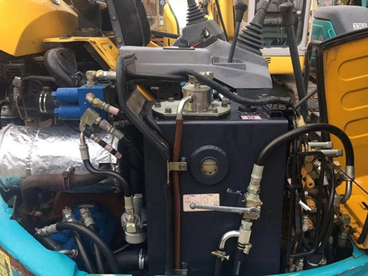 İkinci el hidrolik sürünen kazıcı Kubota30 Yüksek kaliteli/kullanılmış mini kazıcı Kubota30 Japonya kökenli ucuz fiyat