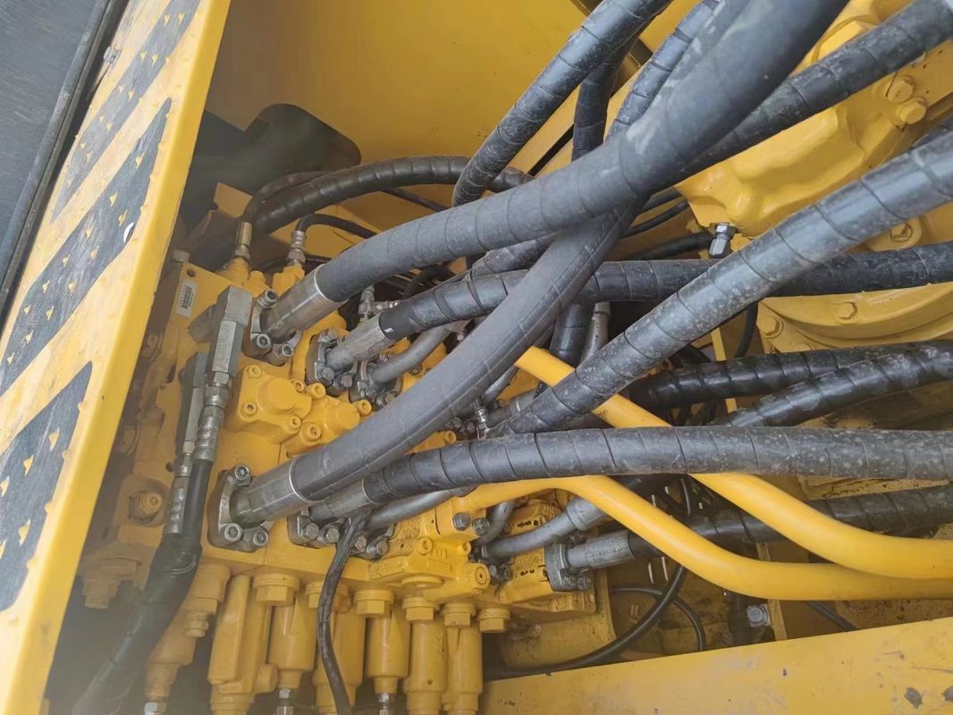 25.6TON Kullanılmış komatsu PC 200 ekskavatörü /Neredeyse yeni / ikinci el komatsu PC 200-5 orta ekskavatörü