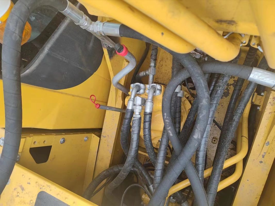 25.6TON Kullanılmış komatsu PC 200 ekskavatörü /Neredeyse yeni / ikinci el komatsu PC 200-5 orta ekskavatörü