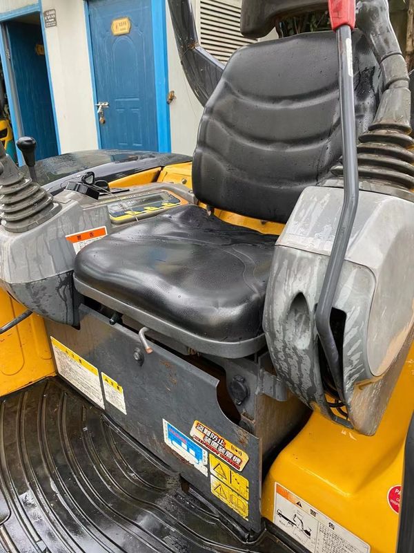 Sürünen kazıcı Kullanılmış KUBOTA U-30/ ikinci el Japonya motoru KUBOTA U-30