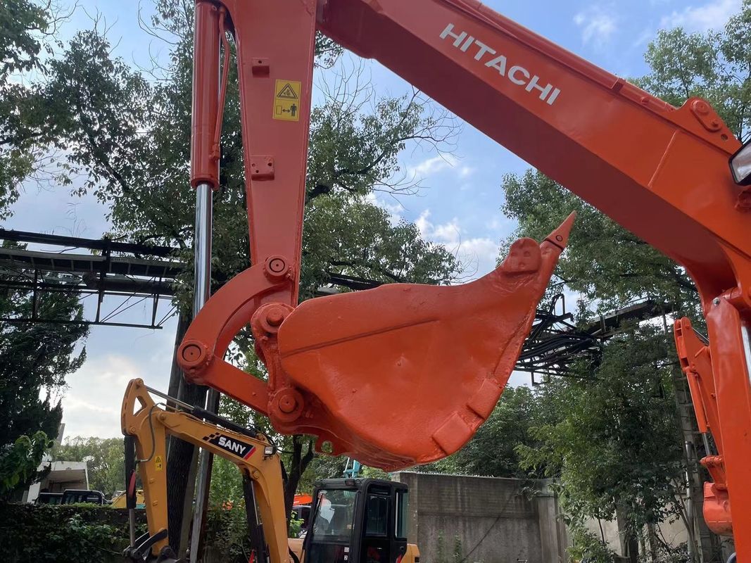 Kaliteli Hitachi kullanılmış zx60 6 tonluk mini ekskavatörler 60 model Hitachi makineleri satılıyor