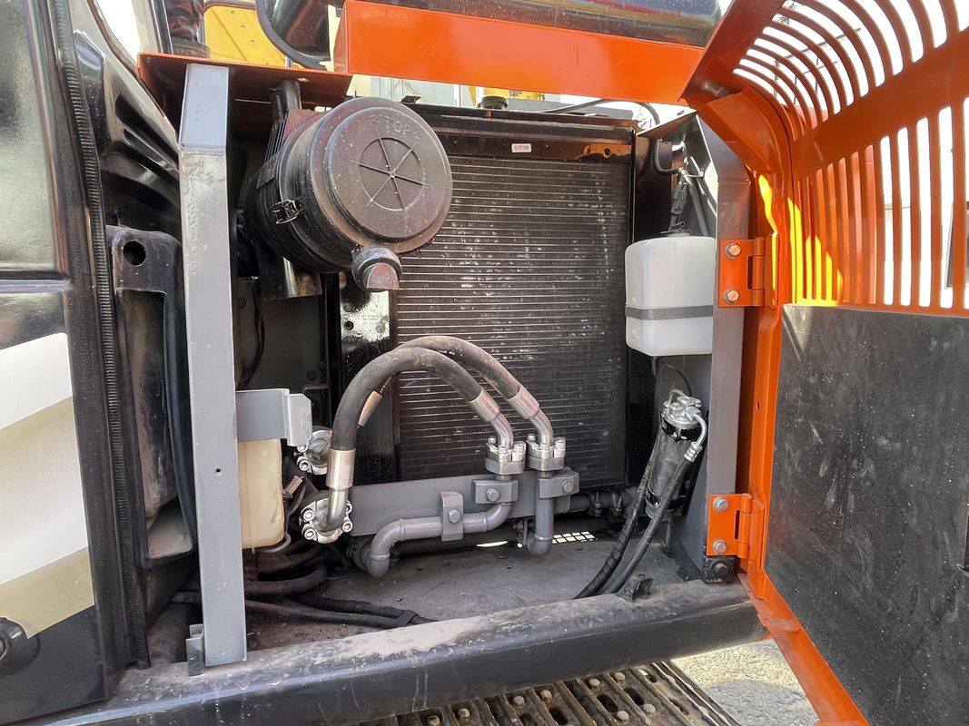 İkinci el Makine Kullanılmış kazıcı kazma makinesi HITACHI 120 Düşük Fiyatta Satılıyor