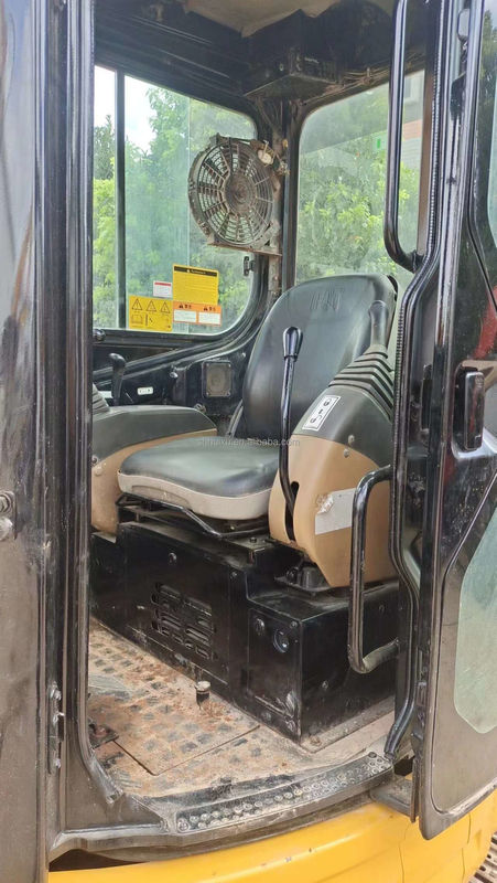 Kullanılmış mini kazık makinesi CAT303 sürücü kabinli el toprak kazıcı Çin mini kazıcı