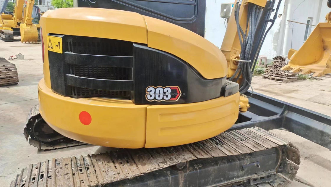 Kullanılmış mini kazık makinesi CAT303 sürücü kabinli el toprak kazıcı Çin mini kazıcı