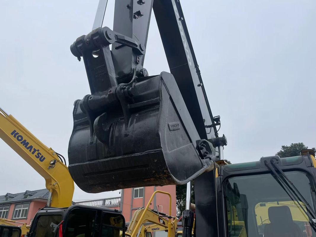 Volvo EC140DL kazıcı kullanılmış makine satılıyor