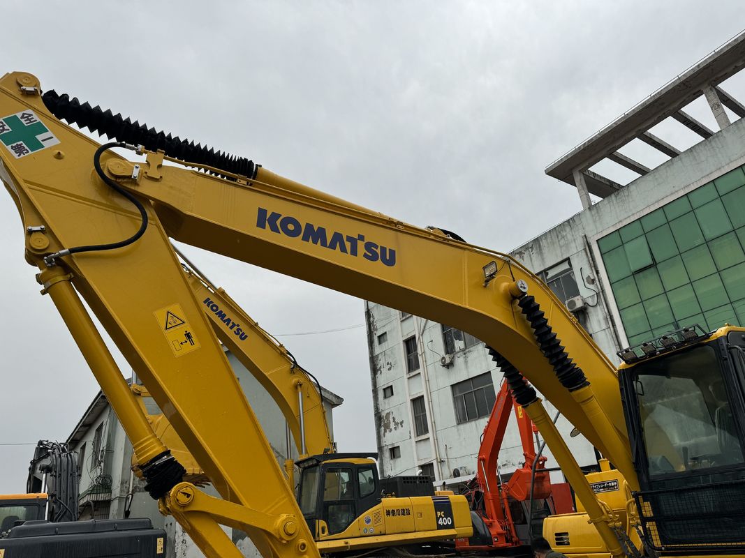Japonya eski kazık makinesi komatsu pc200 kazık makinesi eski kazık makinesi pc220 japon orijinal inşaat ekipmanları
