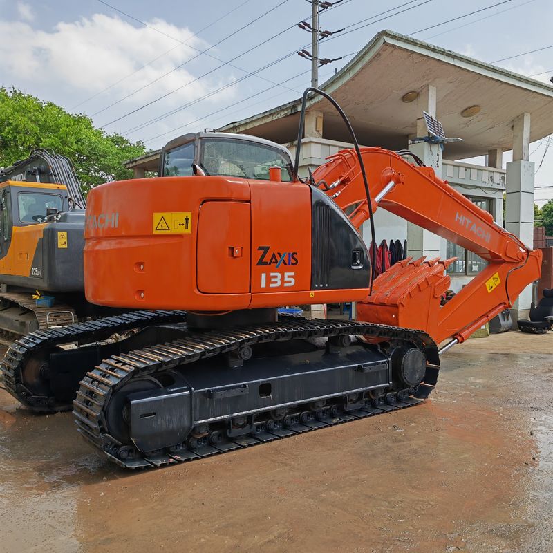 Hitachi stokta % 90 ikinci el Hitachi zx135/kullanılmış sürünen kazıcı Hitachi zx135 satılıyor