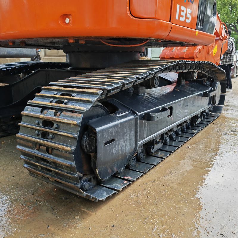 Hitachi stokta % 90 ikinci el Hitachi zx135/kullanılmış sürünen kazıcı Hitachi zx135 satılıyor