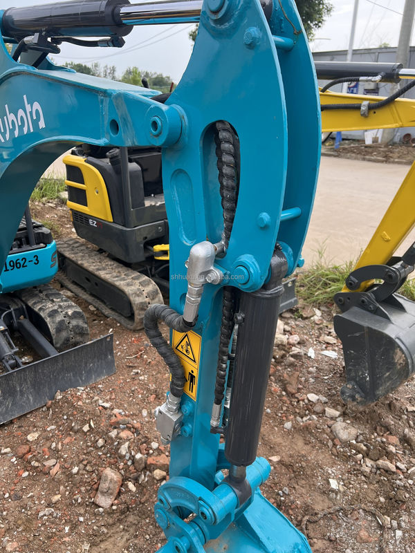 mini kullanılmış kazıcı kubota17u/ikinci el mini kazıcı kubota 17u düşük çalışma saatleri satışta