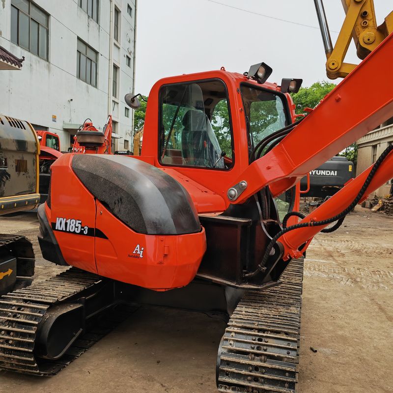 kullanılmış orta boyutlu ekskavatör kubota185/satışa hazır ikinci el ekskavatör kubota 185 satışta