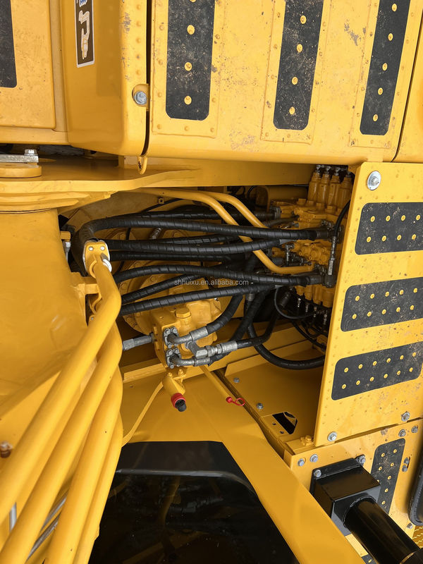 KOMATSU 240-8LC ikinci el kazıcı 24000KG inşaat malzemeleri dükkanları