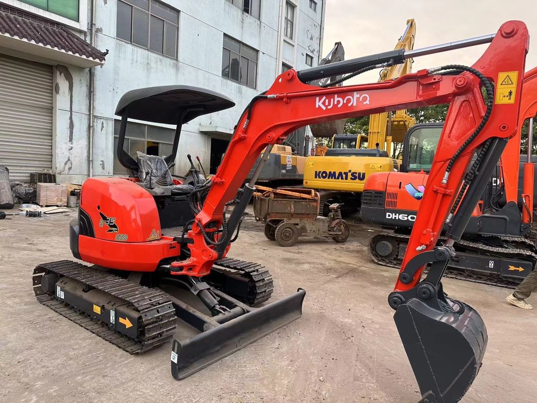 0.15m3 Kovalı Kırmızı Renkli Mini Kullanılmış Ekskavator Kubota U35 İkinci El Mini Ekskavator