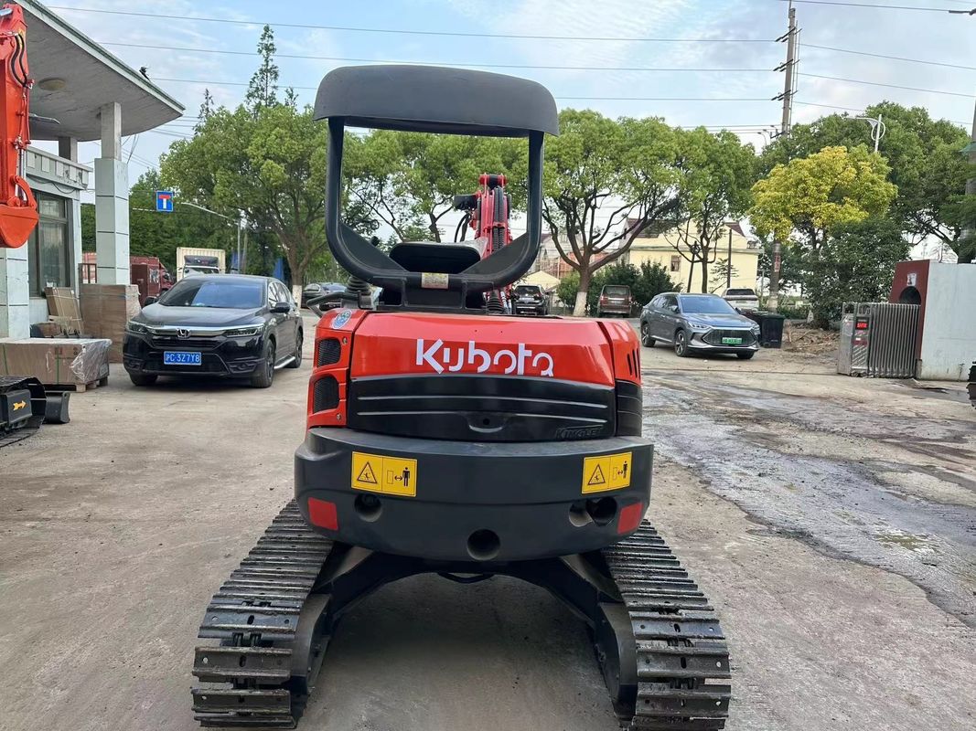 0.15m3 Kovalı Kırmızı Renkli Mini Kullanılmış Ekskavator Kubota U35 İkinci El Mini Ekskavator