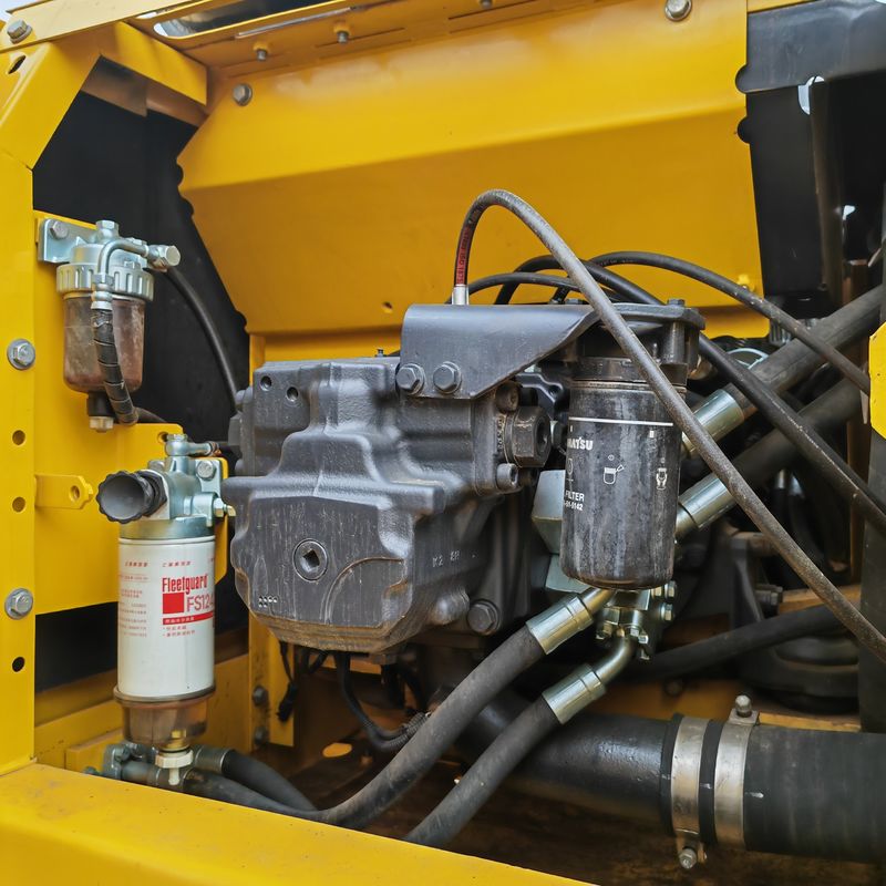 düşük çalışma saatleri en iyi fiyat ikinci el kazıcı komatsu pc220-8 satışta
