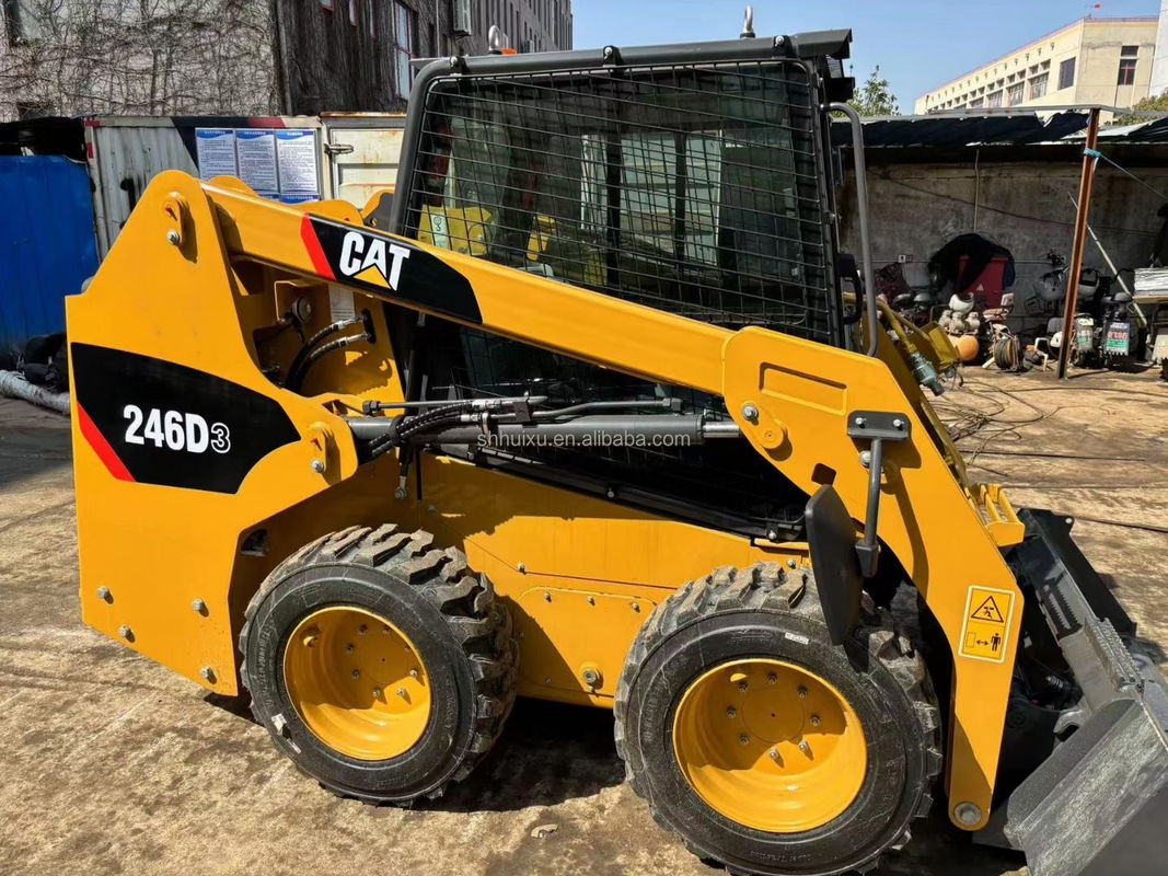 kullanılmış kaydırma makinesi CAT 246D3 Caterpillar tekerlekli kazıcı Japonya orijinal tekerlekli kazıcılar