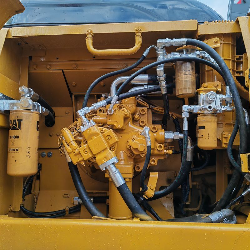 Sarı renkli yüksek kazma gücü kullanılmış cat336d / ikinci el kazıcı cat336d satışta
